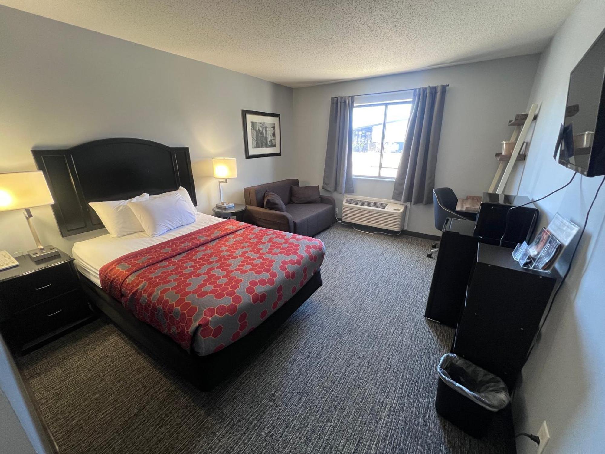 American Inn And Suites Ionia Экстерьер фото