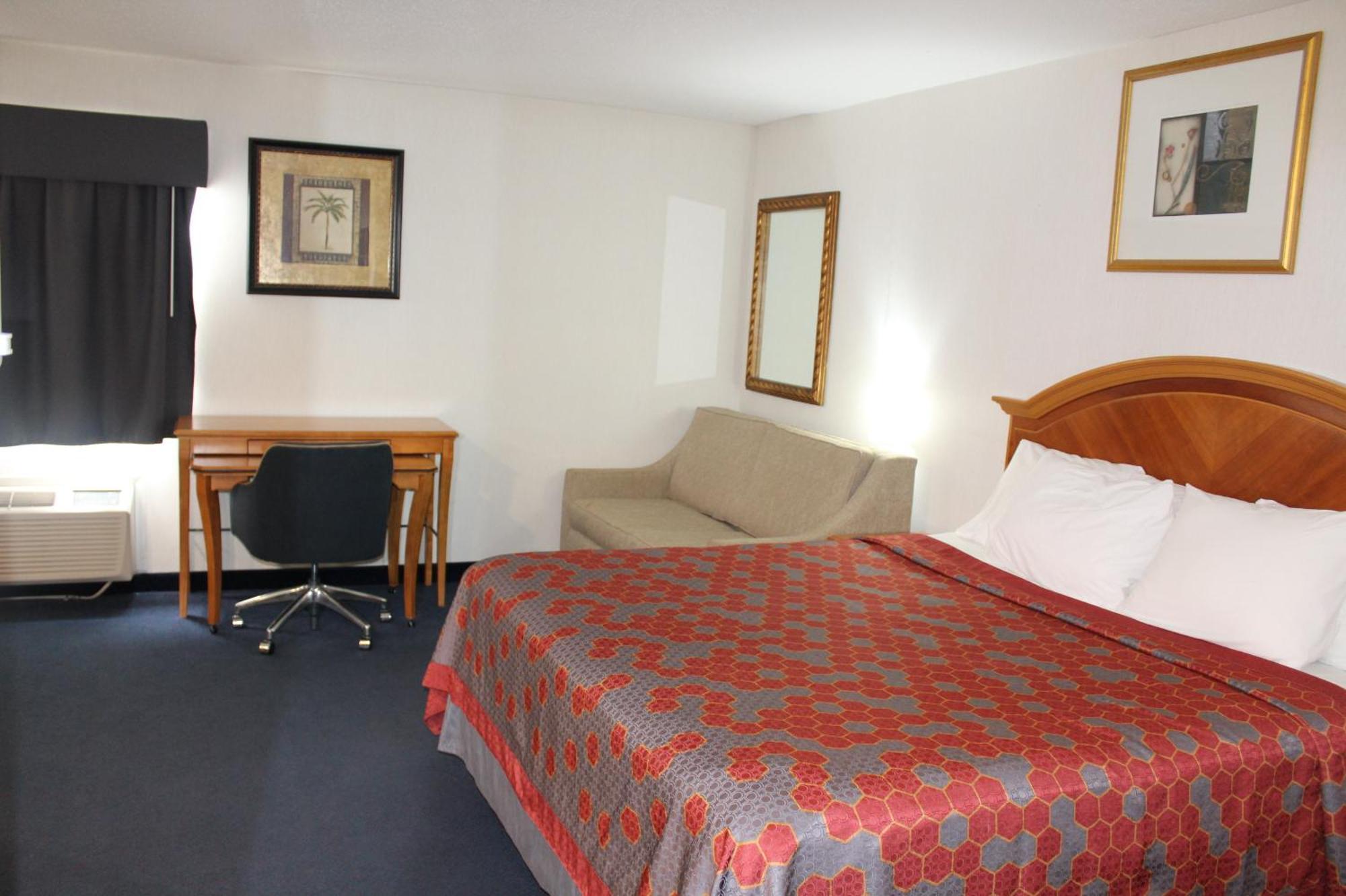 American Inn And Suites Ionia Экстерьер фото