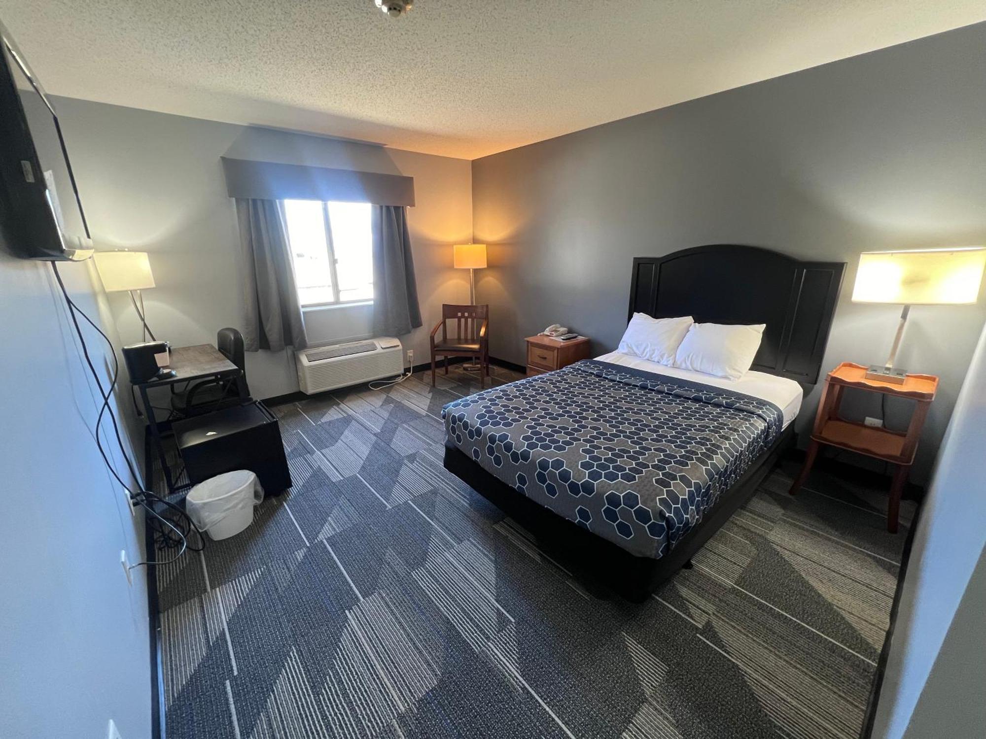 American Inn And Suites Ionia Экстерьер фото