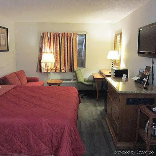American Inn And Suites Ionia Экстерьер фото